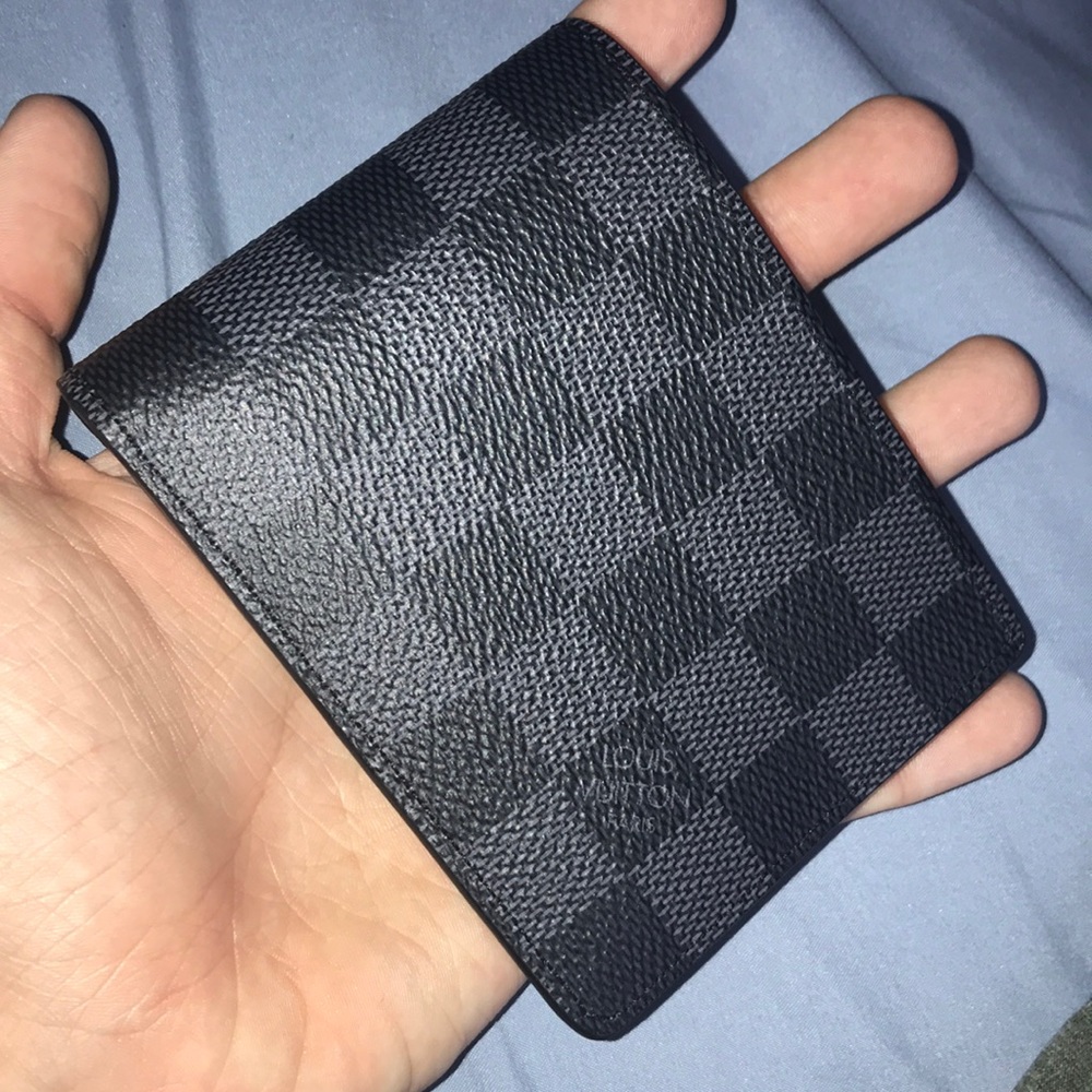 Louie Vuitton Damier [sender ID] Men’s Wallet